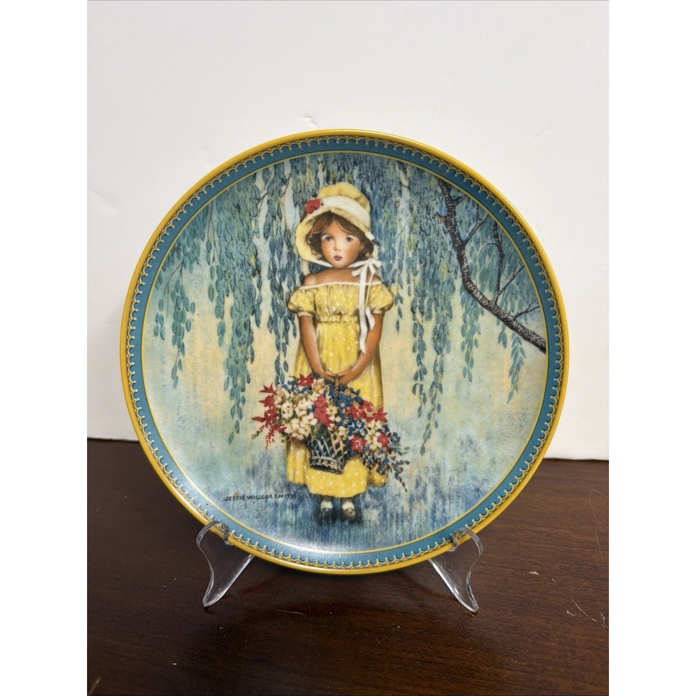Vintage Easter by Jessie Willcox Smith Childhood Holiday‎ Memories Knowles Plate
